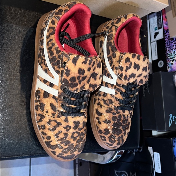 Steve Madden Leopard Print Sneakers with Red Accents - Picture 2 of 6